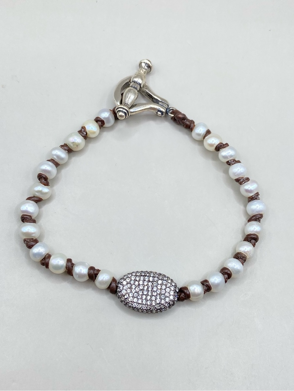 Kabana Pearl Leather Pave Cubic Zircona Toggle Bracelet - Picture 3 of 7